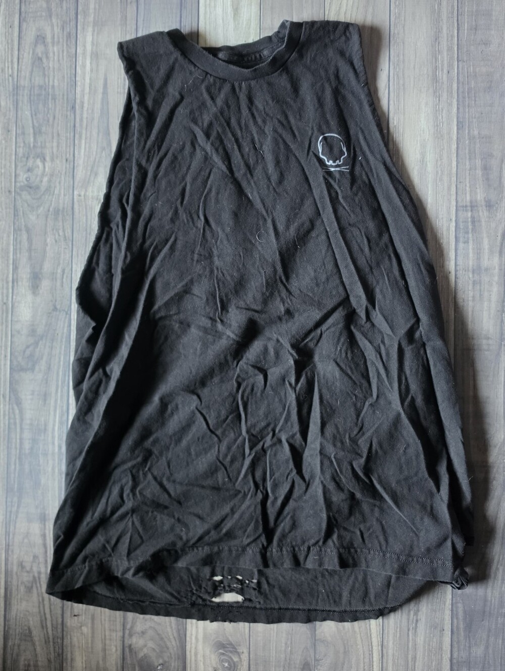 The Drive Clothing Men's Black Distressed Sleeveless Muscle Tee